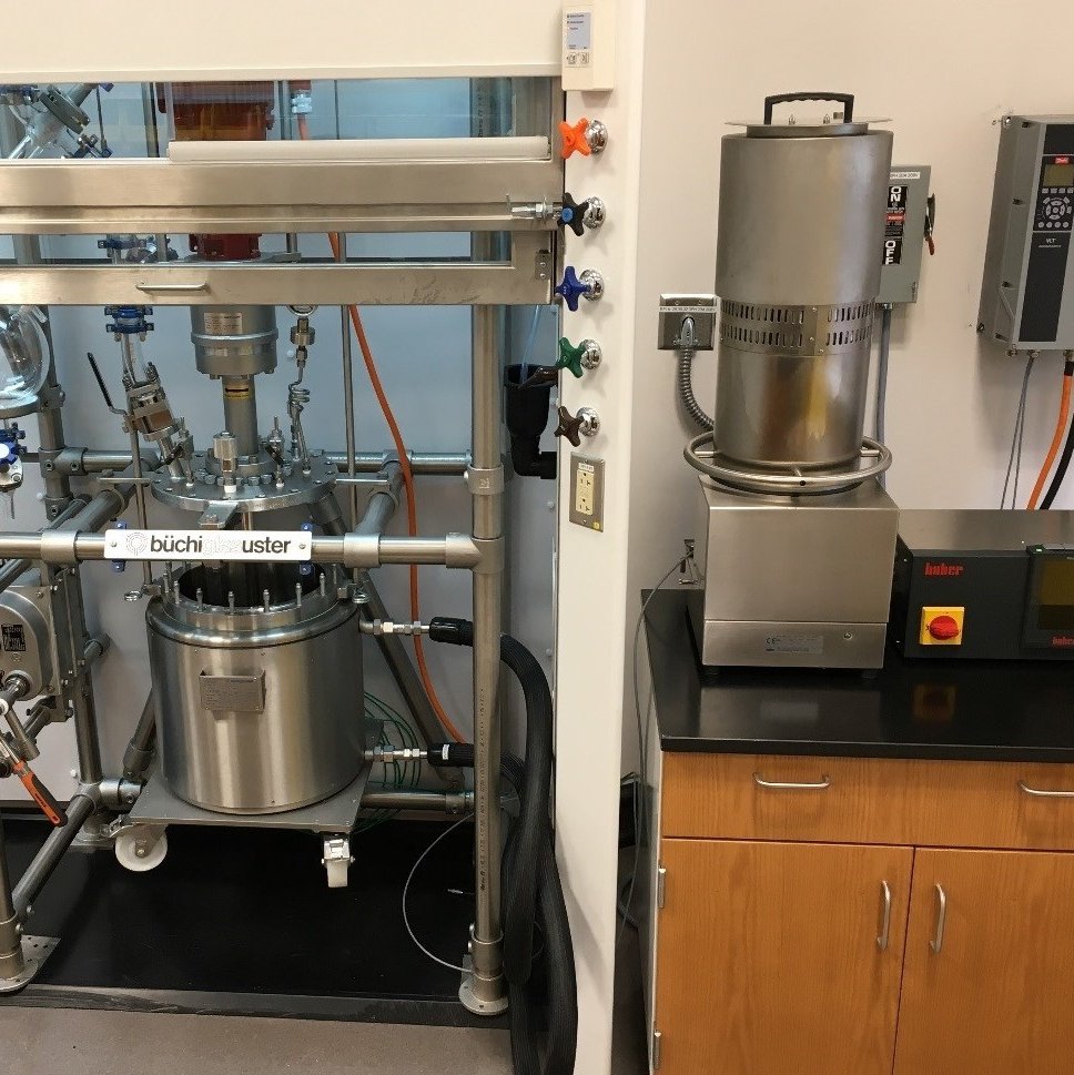 Réacteur de polycondensation pour la recherche à grande échelle et le développement de processus