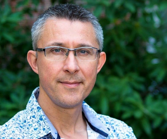 Theo Dingemans, professeur, Université de Caroline du Nord à Chapel Hill
