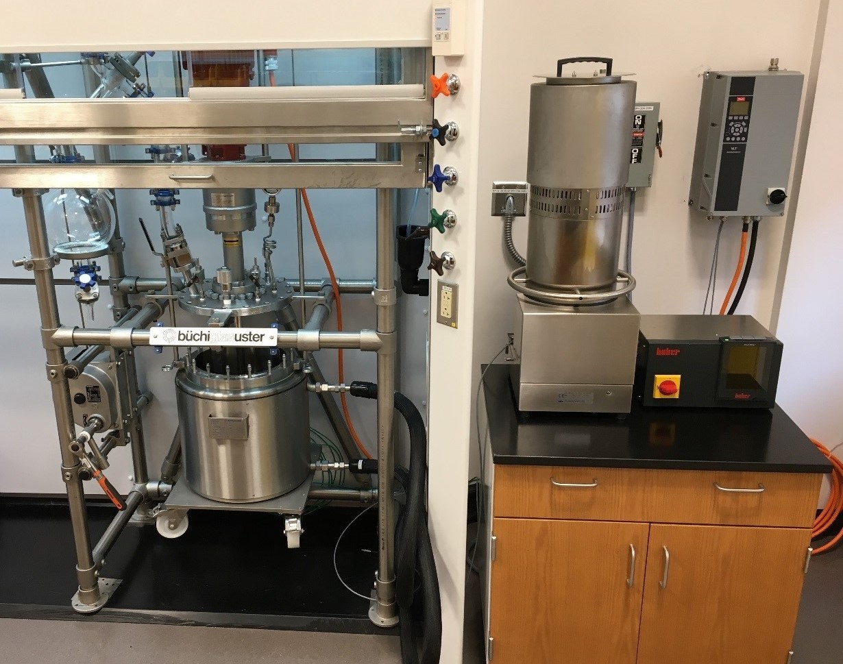 Réacteur de polycondensation pour la recherche à grande échelle et le développement de processus
