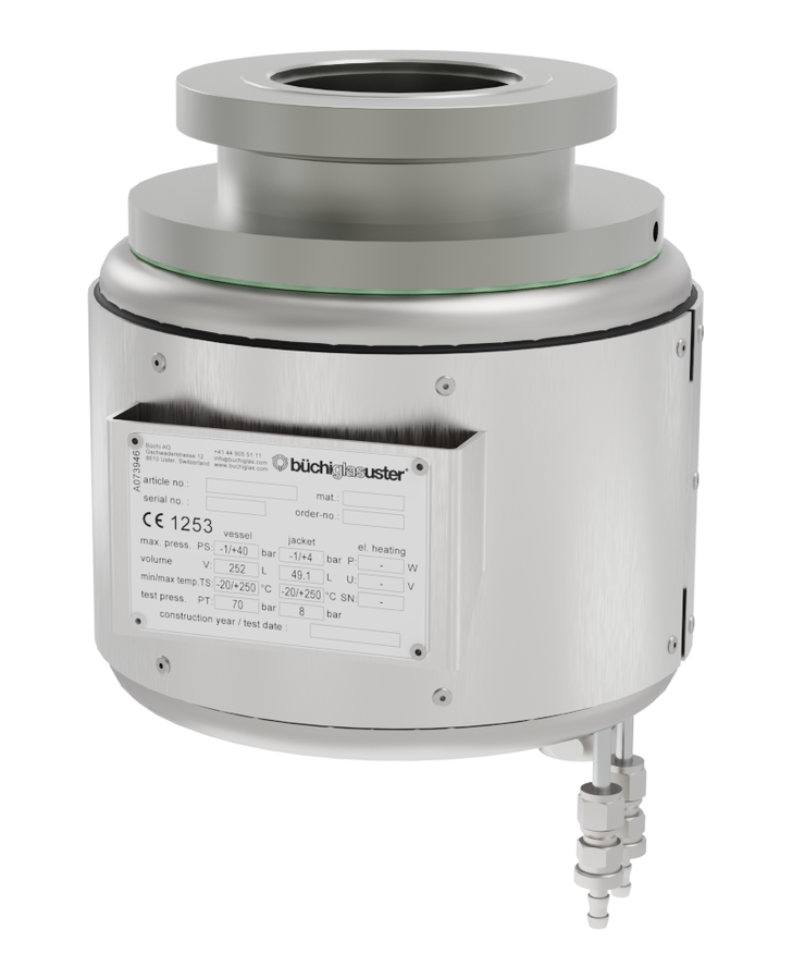 [Translate to Français:] Metal pressure vessel with electrical heating and water cooling
